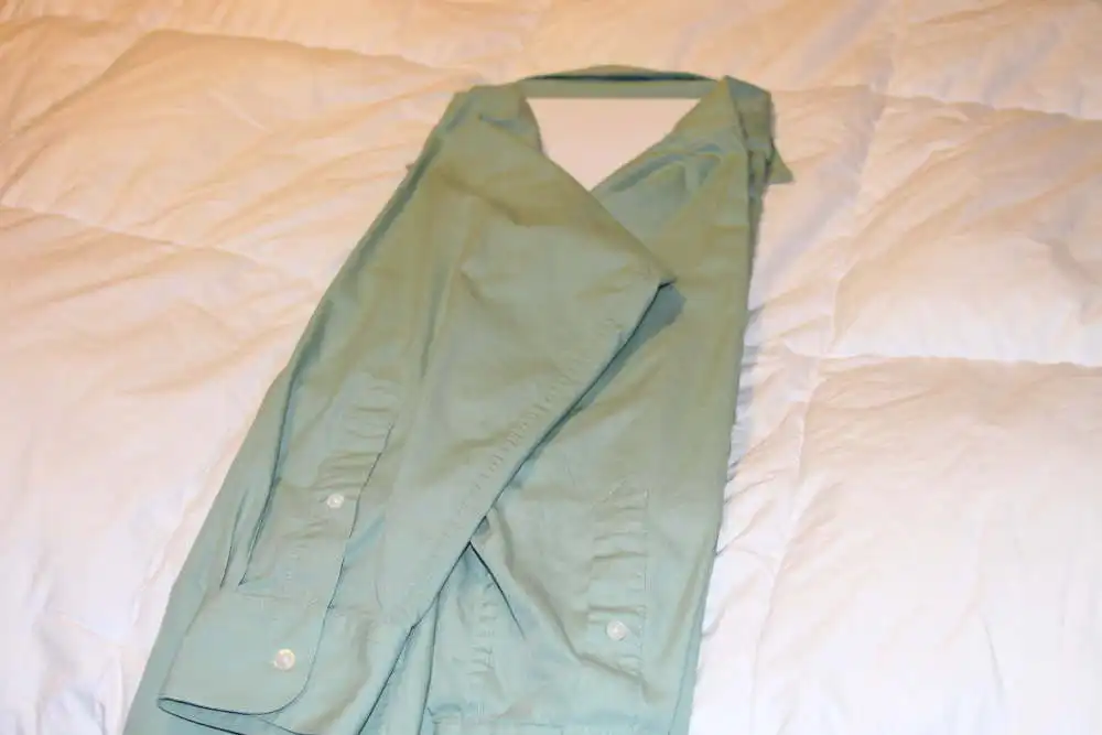 shirt fold 4