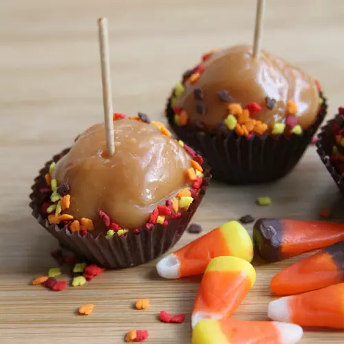 Fast & Easy No Mess Mini Caramel Candy Apples