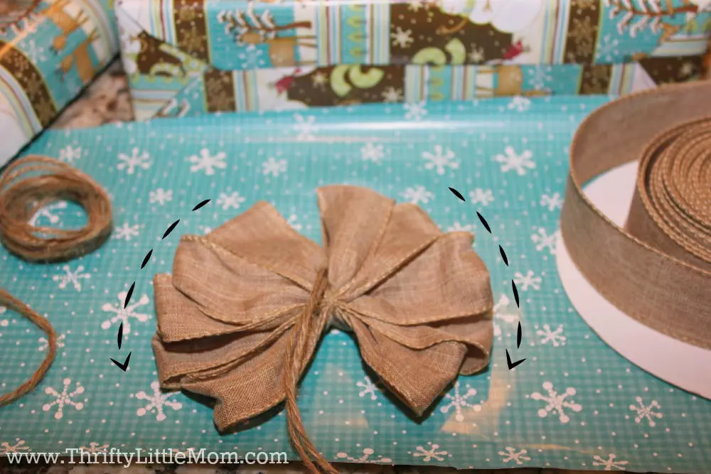 How To Wrap Gifts Like a Pro 12