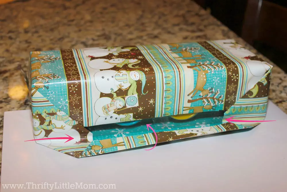 How To Wrap Gifts like a Pro 7