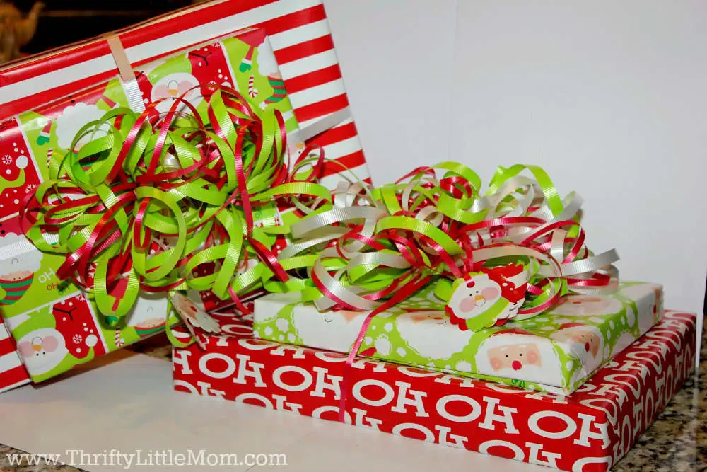 How to Wrap Gifts Like a Pro Finish