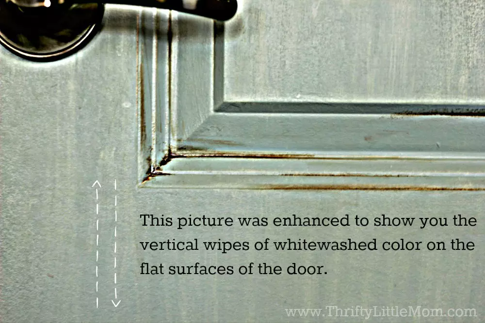 Vertical Whitewashed Color Application