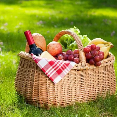 5 New Twists for a Classic Picnic Party