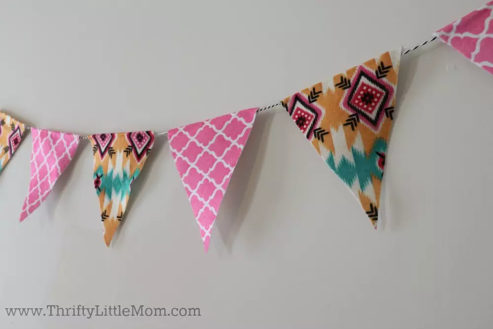 Triangle Bunting Template Close up